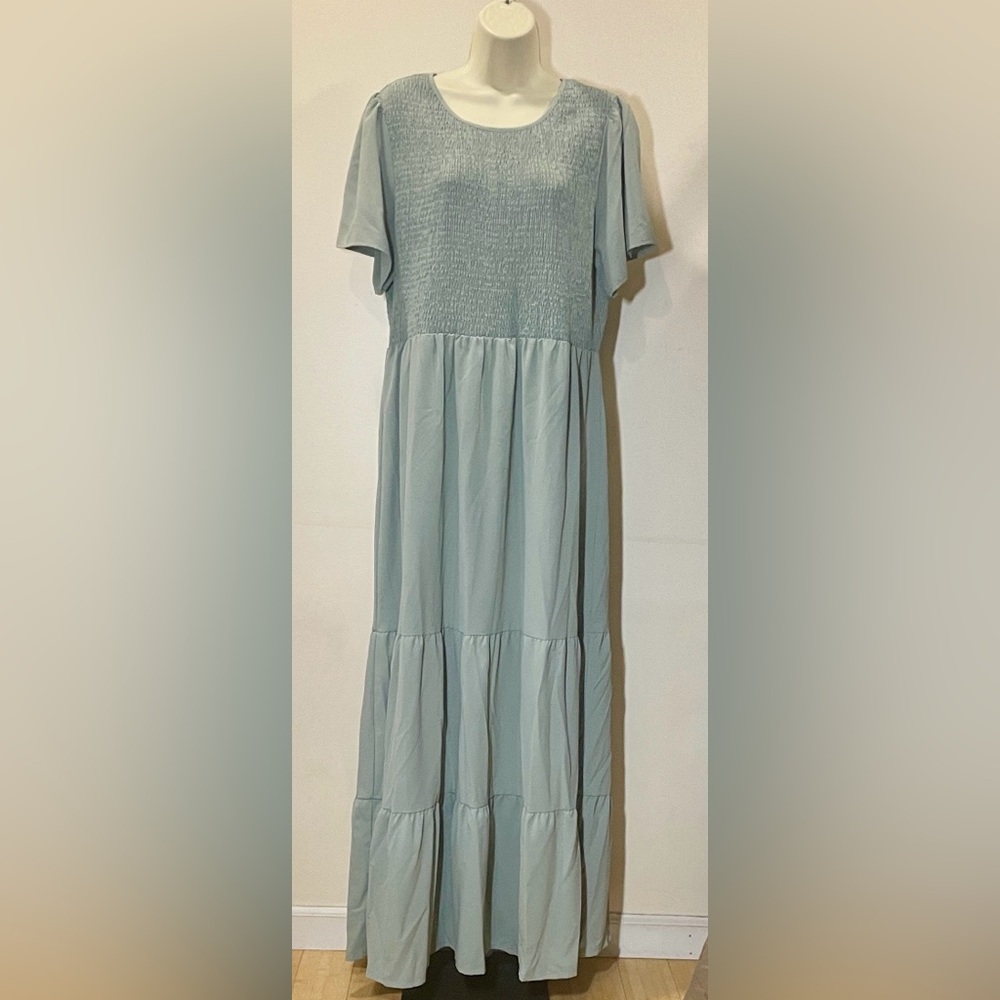 Kranda Green Maxi Dress